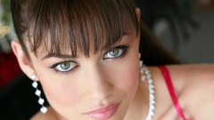 Woman models olga kurylenko