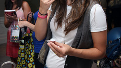 Woman models Olivia Wilde