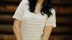 Woman models Olivia Wilde