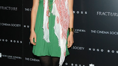 Woman models Olivia Wilde