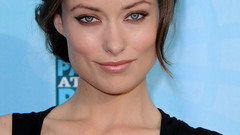 Woman models Olivia Wilde