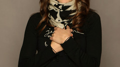 Woman models Olivia Wilde