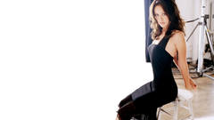 Woman models Olivia Wilde