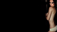 Woman models Olivia Wilde