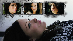 Woman models Olivia Wilde