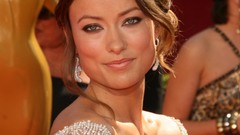 Woman models Olivia Wilde
