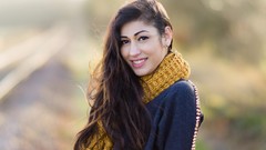 Woman models Poehere model