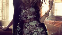 Woman models rosie huntington-whiteley