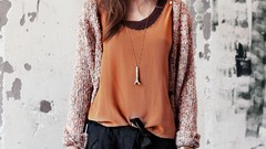 Woman models Sophie Vlaming