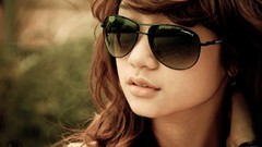 Woman models Viet Nam