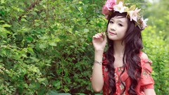 Woman models vietnamese