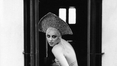 Woman monochrome blondes amber heard greyscale