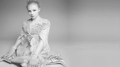 Woman monochrome chloe moretz