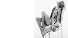 Woman monochrome rosie huntington-whiteley Photo manipulation