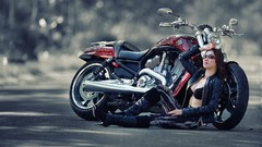 Woman motorbikes Harley-Davidson V-Rod