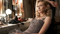 Woman Naomi Watts blondes