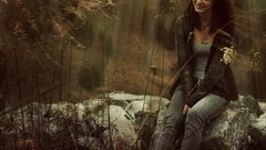 Woman necklaces girls in