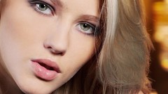 Woman nude Eyefinity