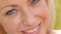 Woman nude Eyefinity