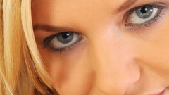 Woman nude Eyefinity