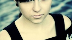 Woman ocean eyes Neon