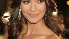 Woman odette annable