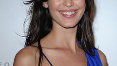 Woman odette annable