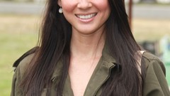 Woman olivia munn brown