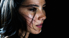 Woman olivia munn freckles