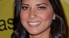 Woman olivia munn freckles