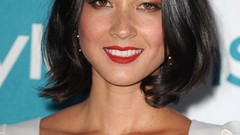 Woman olivia munn freckles
