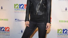 Woman Olivia Wilde brunettes