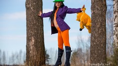 Woman outdoors black hair Katie-Famegirls