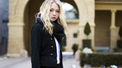 Woman outdoors blondes Hannah Duggan