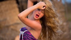 Woman outdoors blondes lg Ella-Famegirls