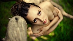 Woman outdoors blue eyes brunettes nude