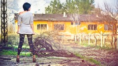 Woman photographer sedat fetanet