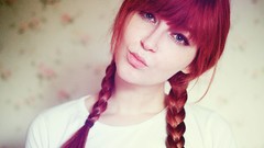 Woman pigtails redheads Leeninek