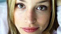 Woman Piper Perabo faces Actress blondes