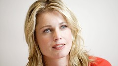 Woman Rebecca Romijn faces Actress blondes