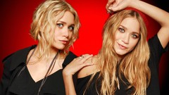 Woman red models Olsen