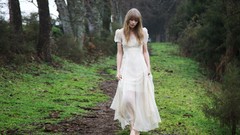 Woman roads paths taylor swift singers standing