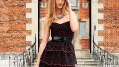 Woman rosie huntington-whiteley mice