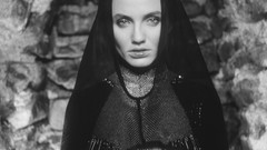 Woman ruins Cameron Diaz cristo