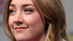 Woman saoirse ronan