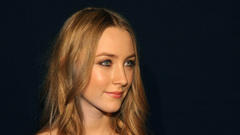 Woman saoirse ronan faces