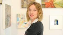 Woman Scarlett Johansson