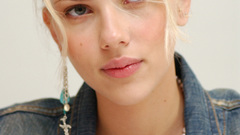 Woman Scarlett Johansson Actress