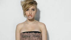 Woman Scarlett Johansson Actress