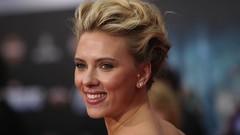 Woman Scarlett Johansson faces Actress